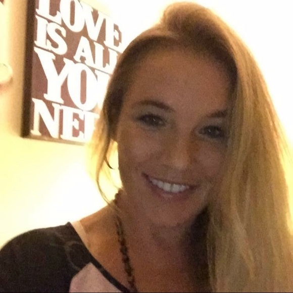 Meet your Posher, Chrissy - Picture 5 of 5